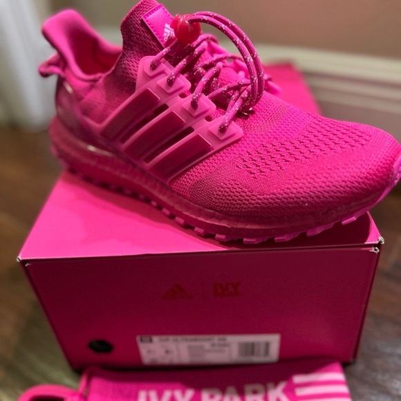 IVY PARK Pink Athletic Shoes Mesh Upper Cushioned Comfort - Picture 3 of 3